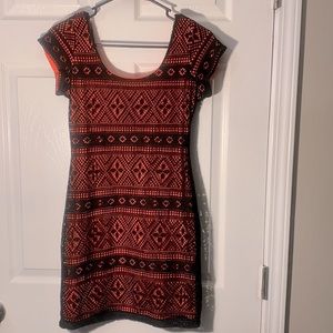 SNAP crochet neon coral dress size small